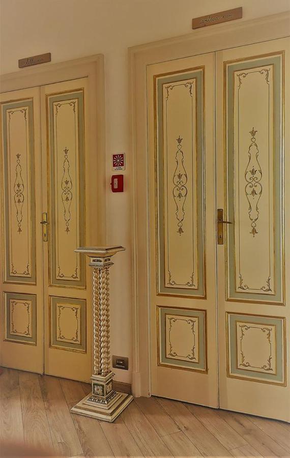 B&B Il Balcone Sul Lago Брунате Екстериор снимка